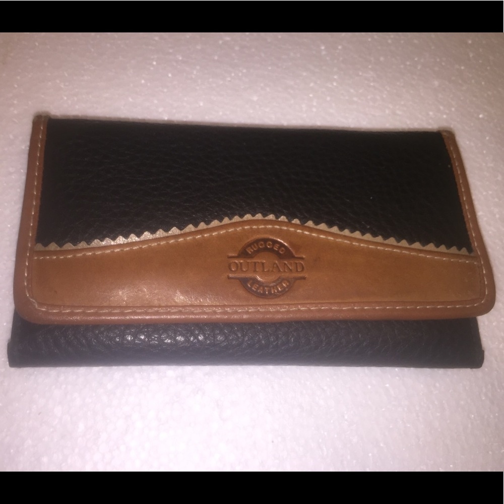 OUTLAND Rugged Leather Vintage Pebbled Wallet